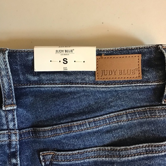 Judy Blue Small NWT Denim Bermuda Shorts High Waist Women’s Distressed JB150045 - Picture 5 of 9